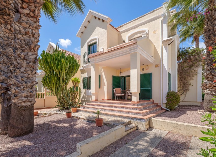 Reventa - Villa - Orihuela Costa - Los Dolses