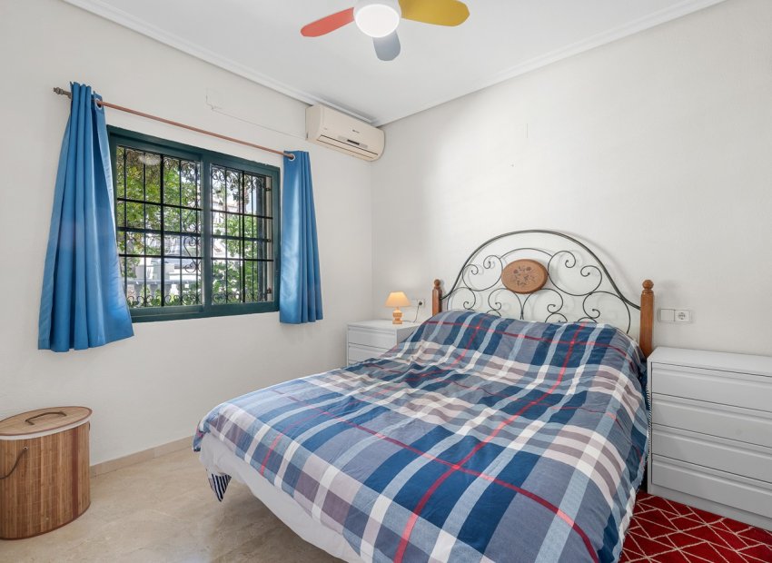 Reventa - Villa - Orihuela Costa - Los Dolses