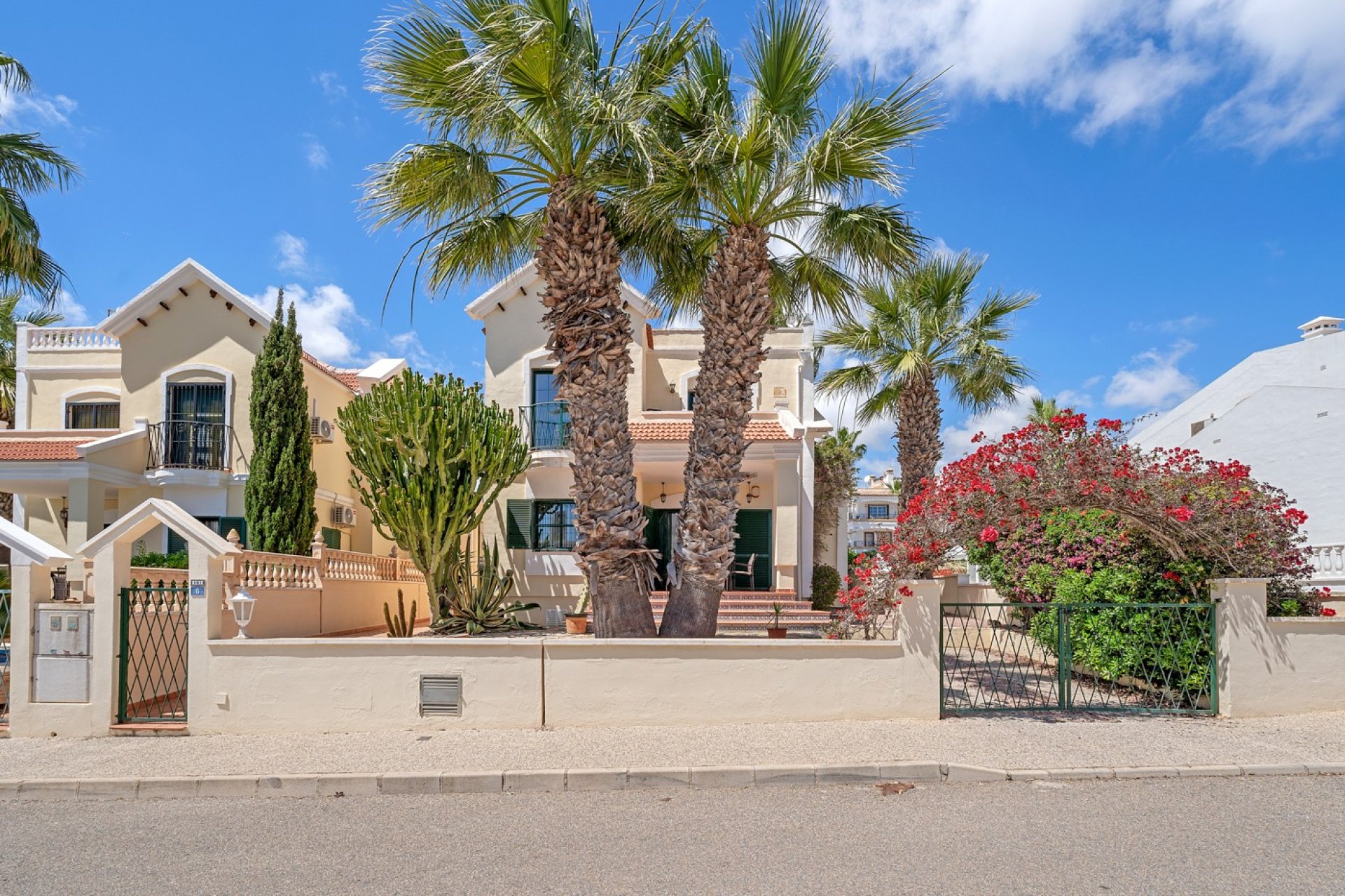 Reventa - Villa - Orihuela Costa - Los Dolses