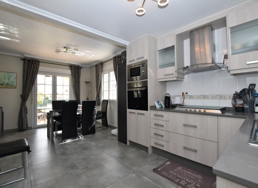 Reventa - Villa - Orihuela Costa - Los Dolses