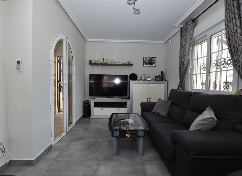 Reventa - Villa - Orihuela Costa - Los Dolses