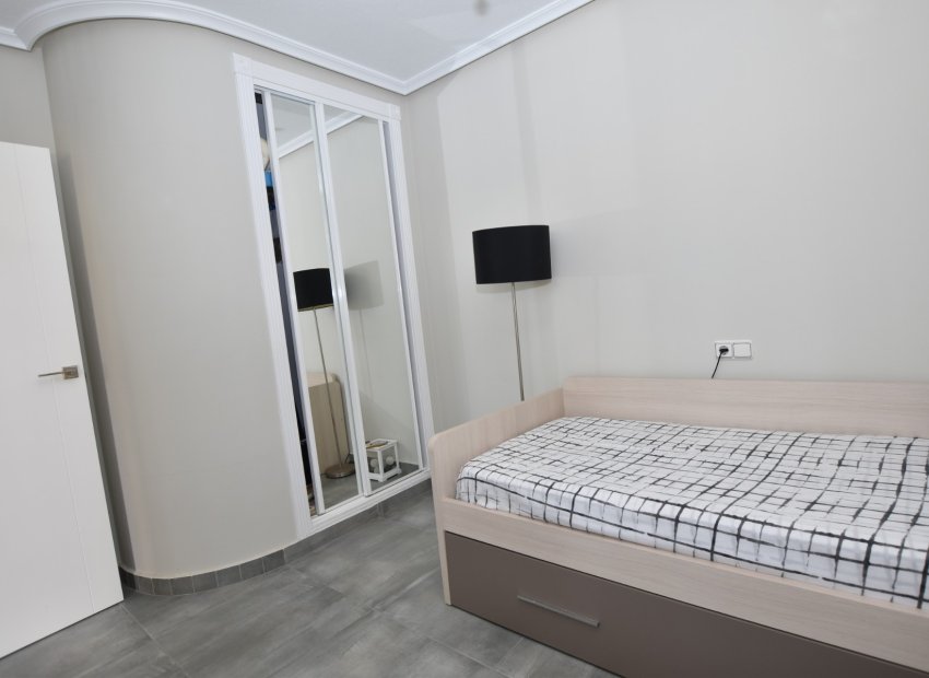 Reventa - Villa - Orihuela Costa - Los Dolses