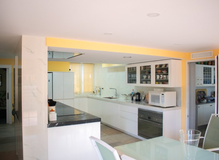 Reventa - Villa - Orihuela Costa - MUY CERCA DE LA PLAYA