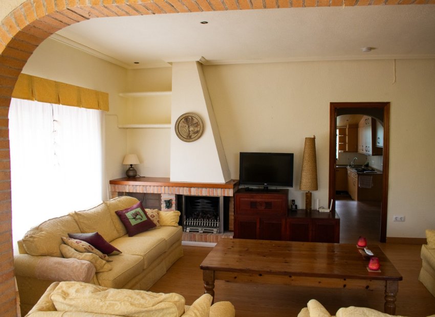 Reventa - Villa - Orihuela Costa - MUY CERCA DE LA PLAYA