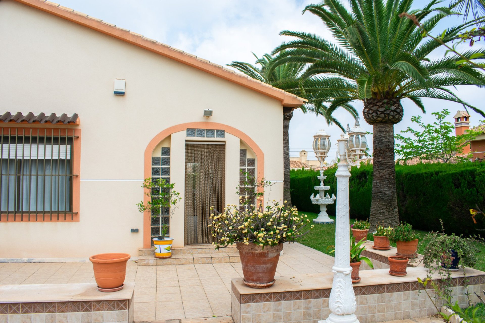 Reventa - Villa - Orihuela Costa - MUY CERCA DE LA PLAYA