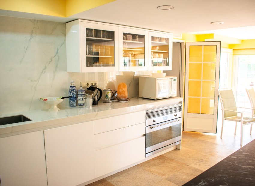 Reventa - Villa - Orihuela Costa - MUY CERCA DE LA PLAYA