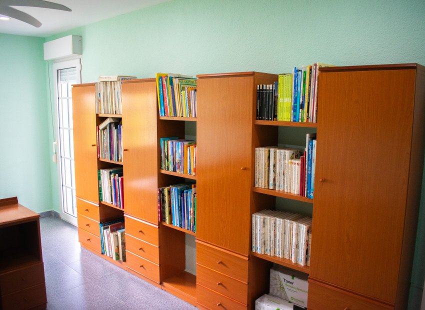 Reventa - Villa - Orihuela Costa - MUY CERCA DE LA PLAYA