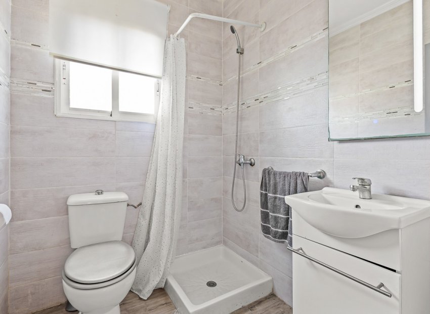 Reventa - Villa - Orihuela Costa - Playa Flamenca