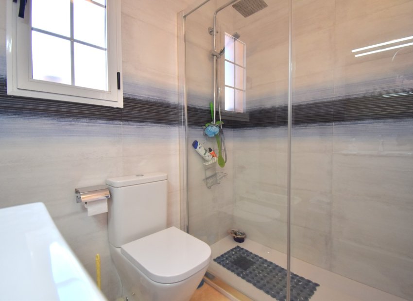 Reventa - Villa - Orihuela Costa - Playa Flamenca