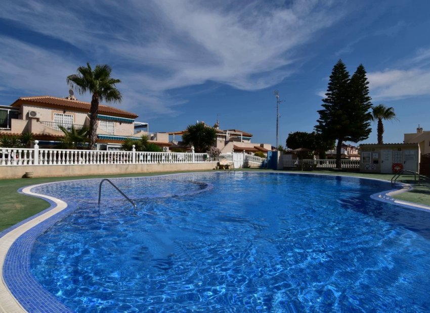 Reventa - Villa - Orihuela Costa - Playa Flamenca