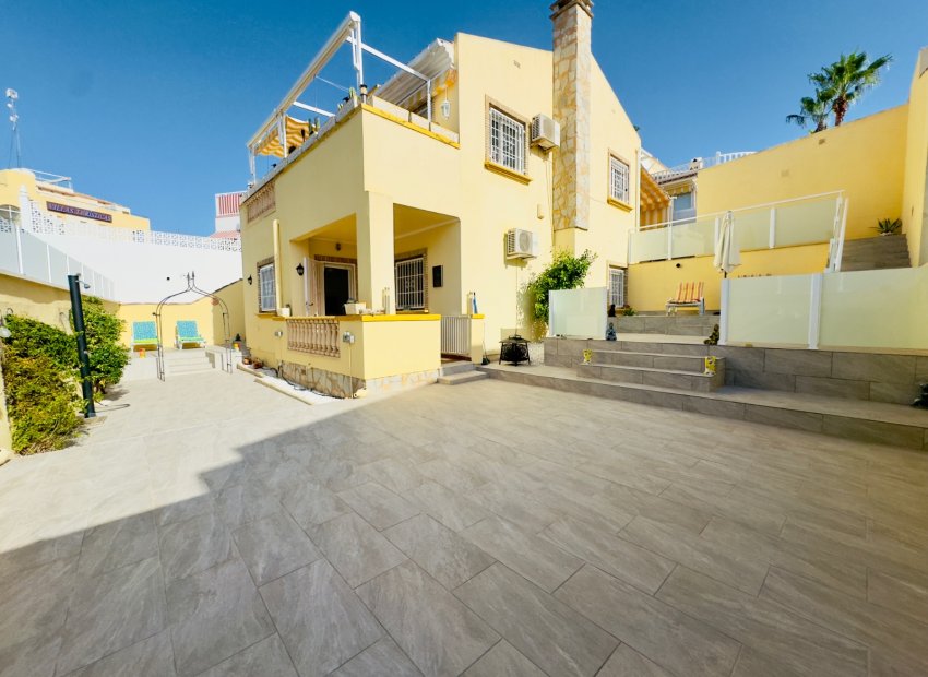 Reventa - Villa - Orihuela Costa - Playa Flamenca