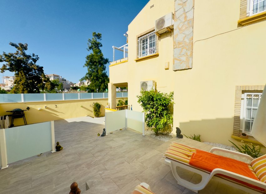 Reventa - Villa - Orihuela Costa - Playa Flamenca