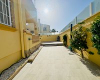 Reventa - Villa - Orihuela Costa - Playa Flamenca