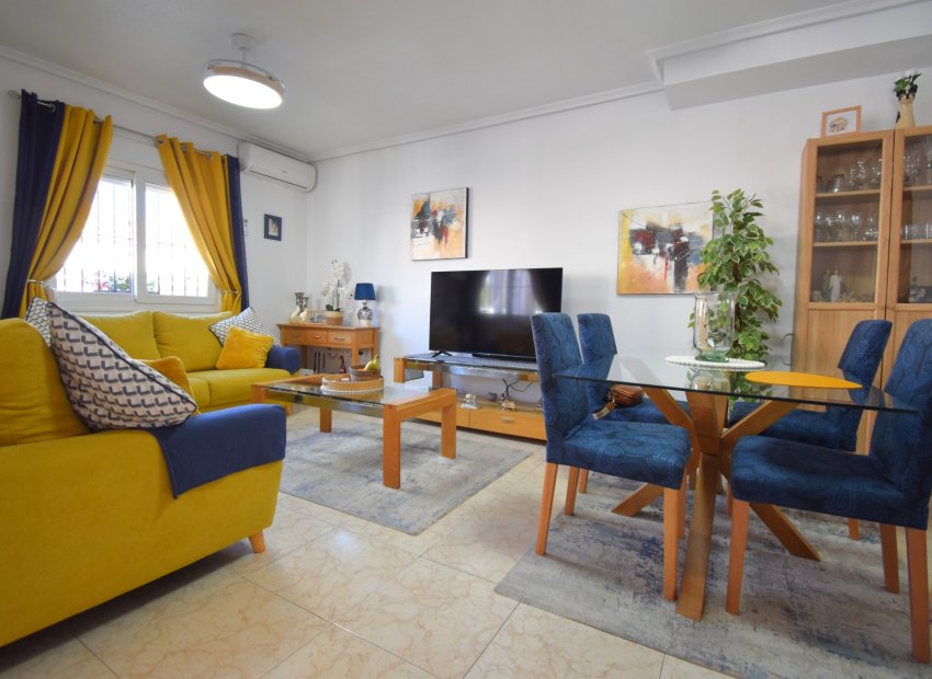 Reventa - Villa - Orihuela Costa - Playa Flamenca