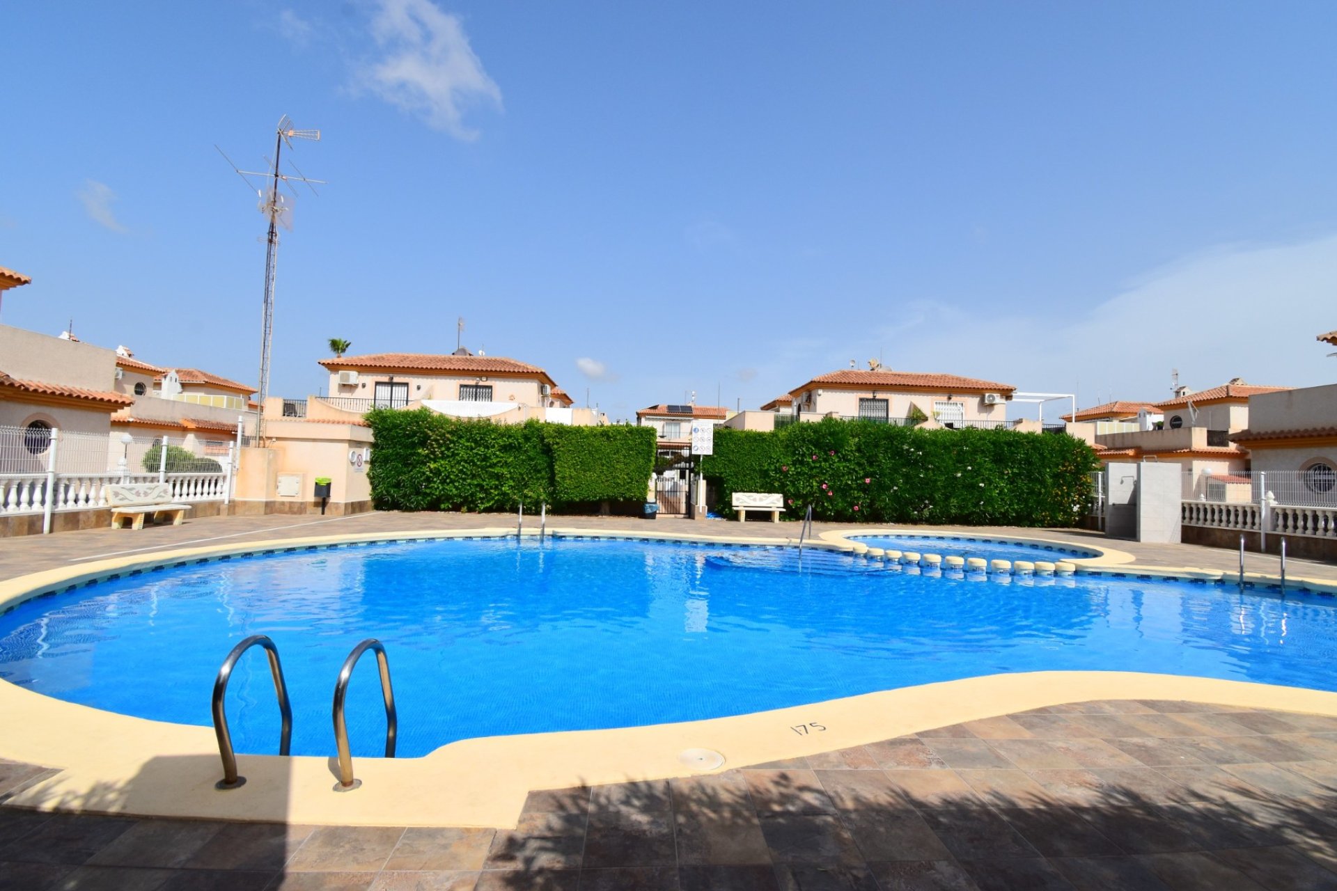 Reventa - Villa - Orihuela Costa - Playa Flamenca