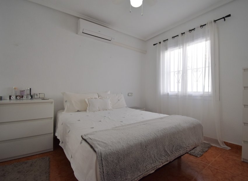 Reventa - Villa - Orihuela Costa - Playa Flamenca