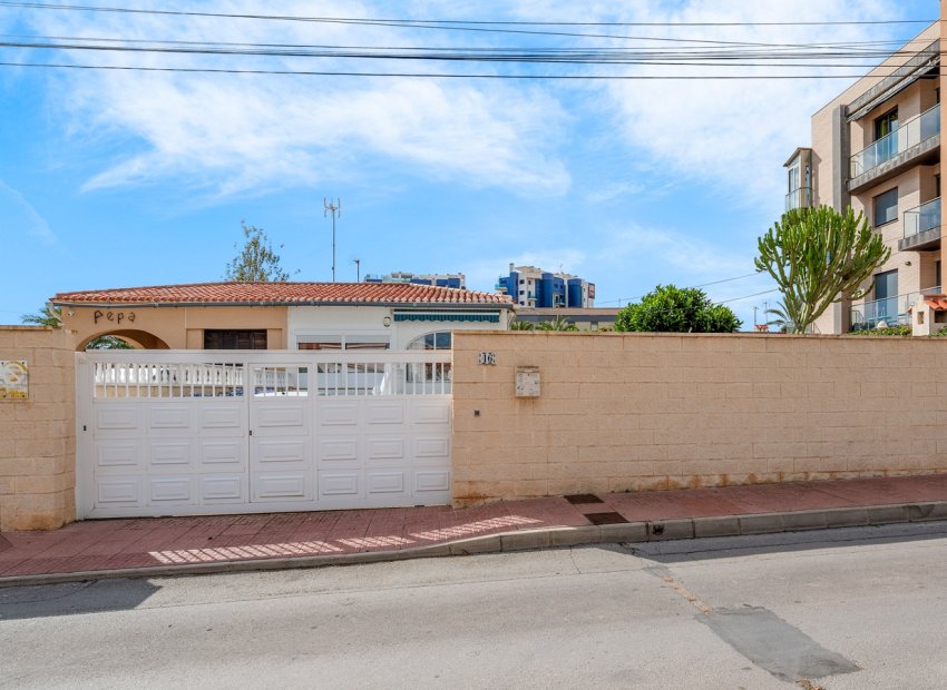 Reventa - Villa - Orihuela Costa - Punta Prima