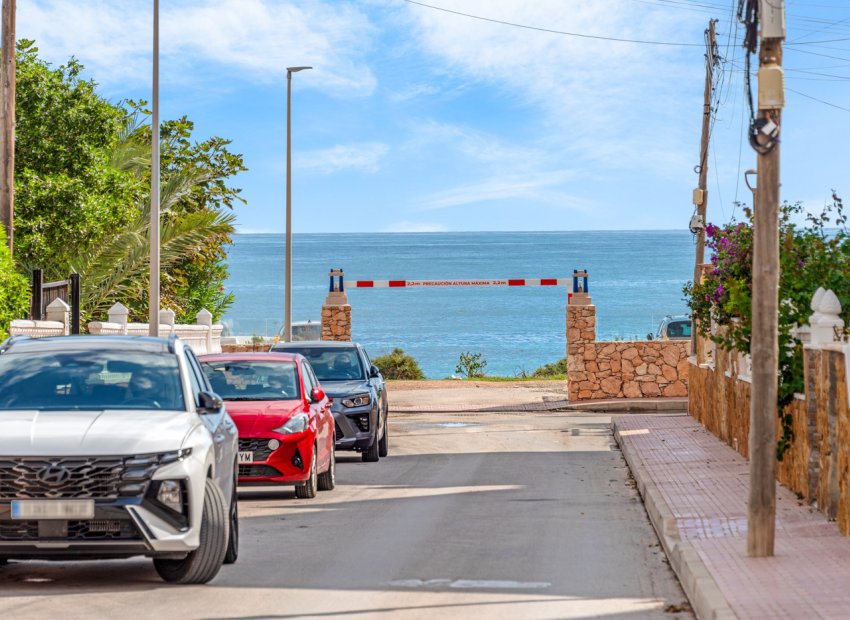 Reventa - Villa - Orihuela Costa - Punta Prima