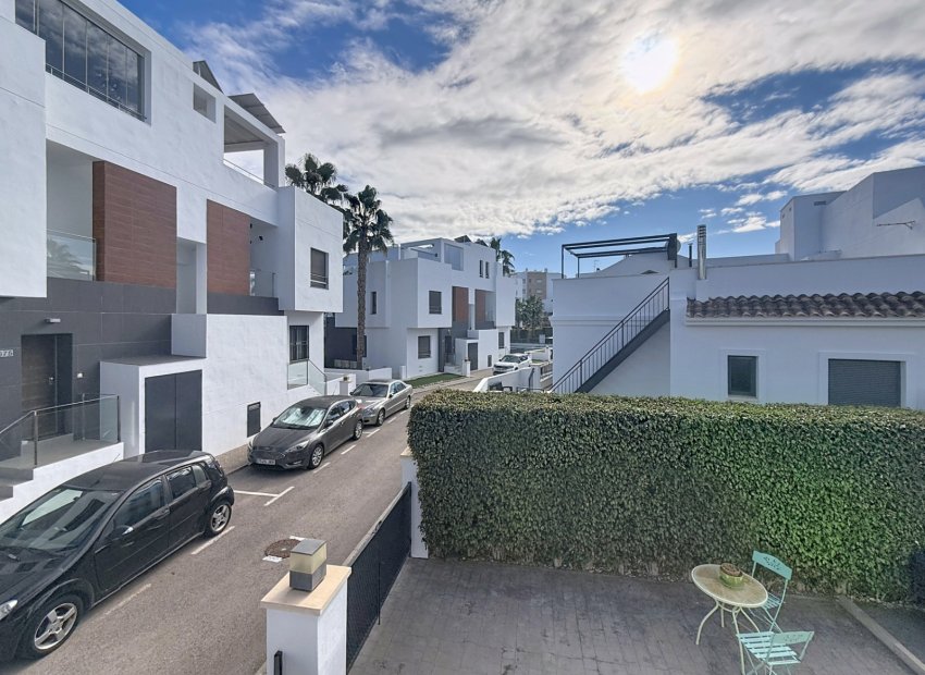 Reventa - Villa - Orihuela Costa - Villamartín