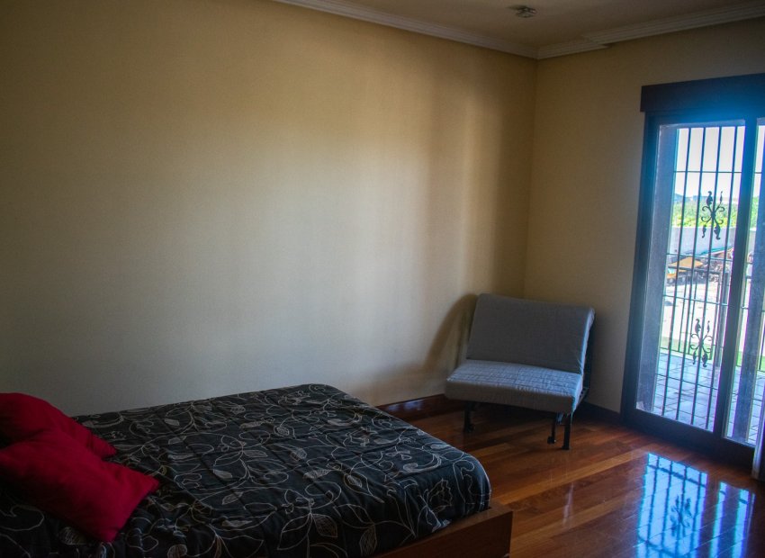 Reventa - Villa - Orihuela - El raal