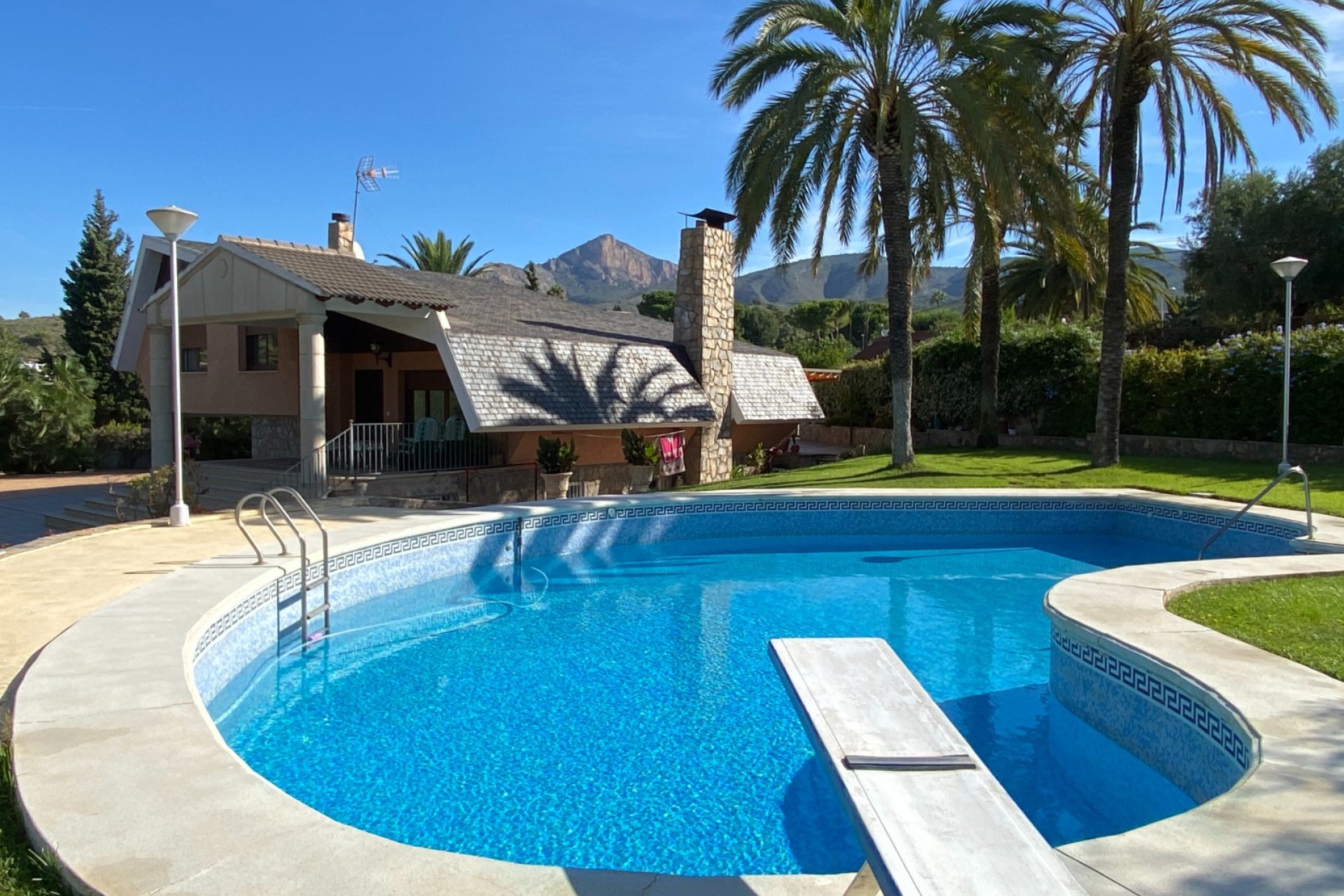 Reventa - Villa - Petrer