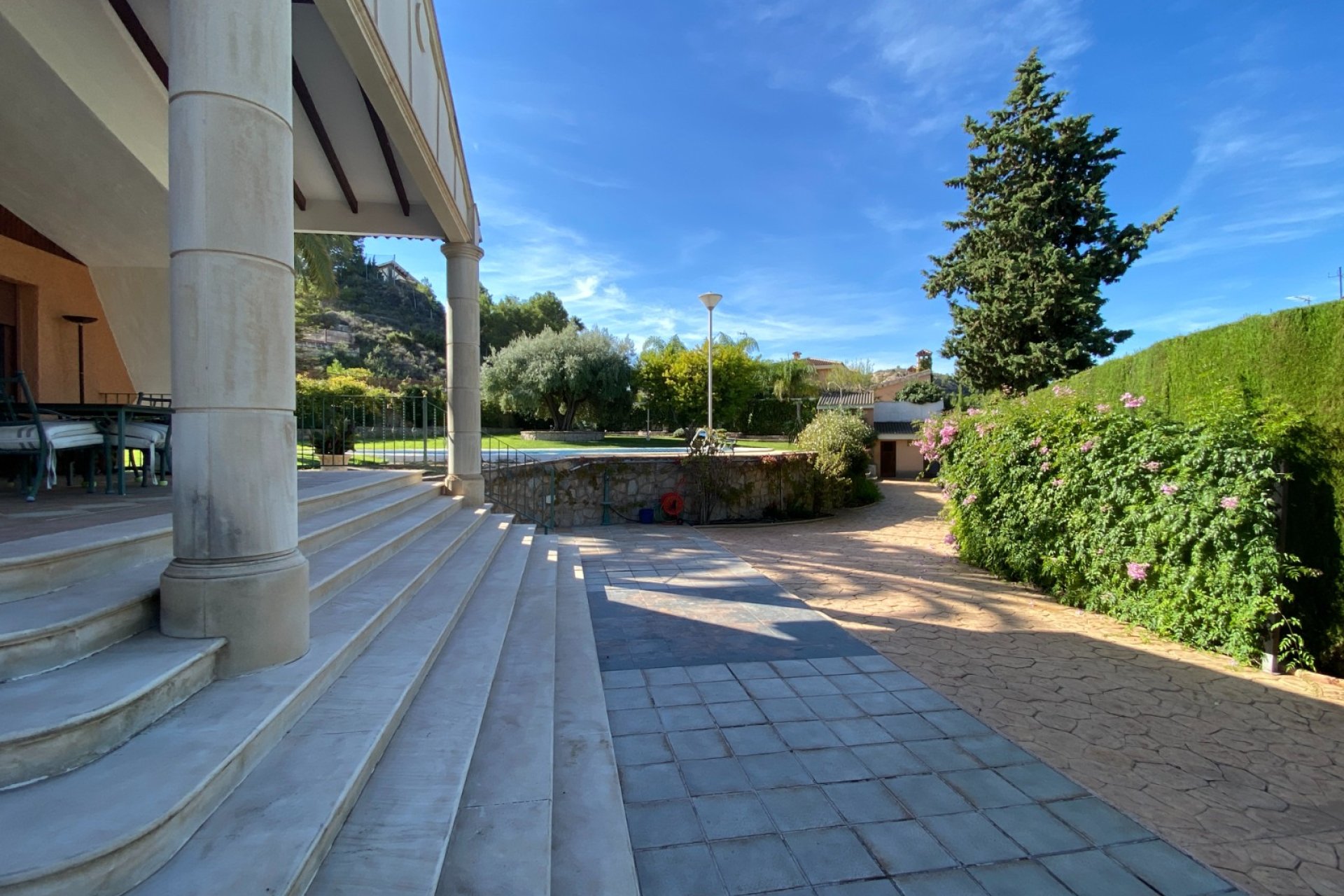 Reventa - Villa - Petrer