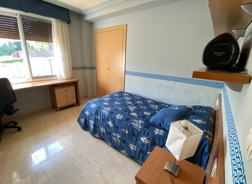 Reventa - Villa - Petrer