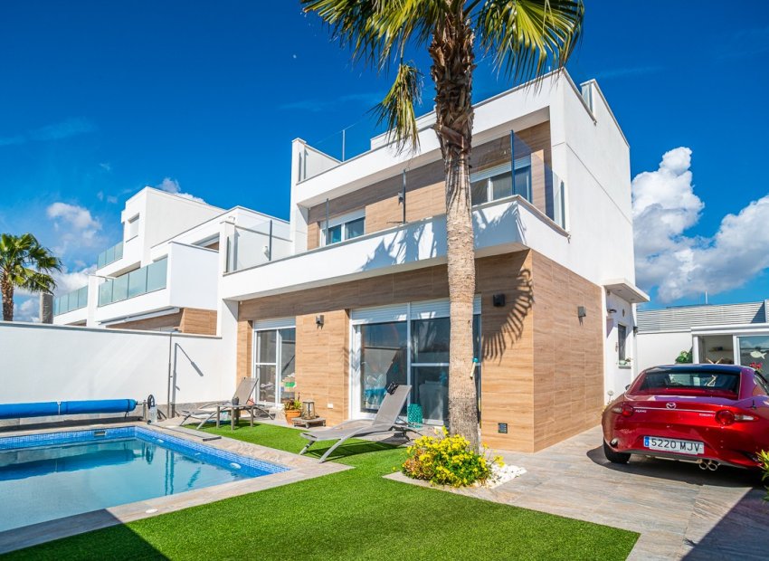 Reventa - Villa - PILAR DE LA HORADADA