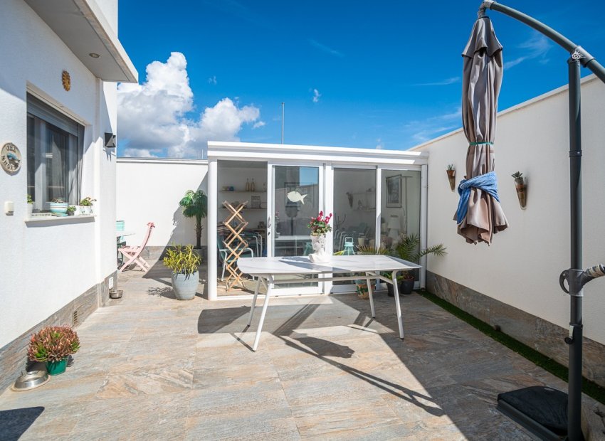 Reventa - Villa - PILAR DE LA HORADADA