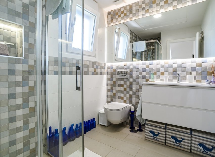 Reventa - Villa - PILAR DE LA HORADADA