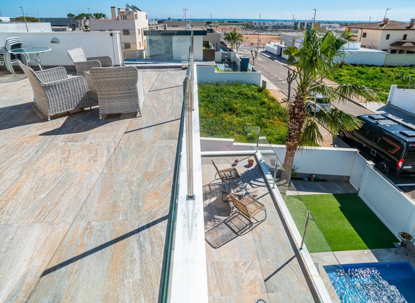 Reventa - Villa - PILAR DE LA HORADADA
