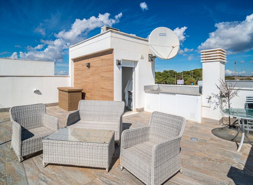 Reventa - Villa - PILAR DE LA HORADADA