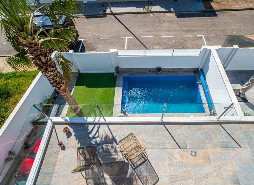Reventa - Villa - PILAR DE LA HORADADA