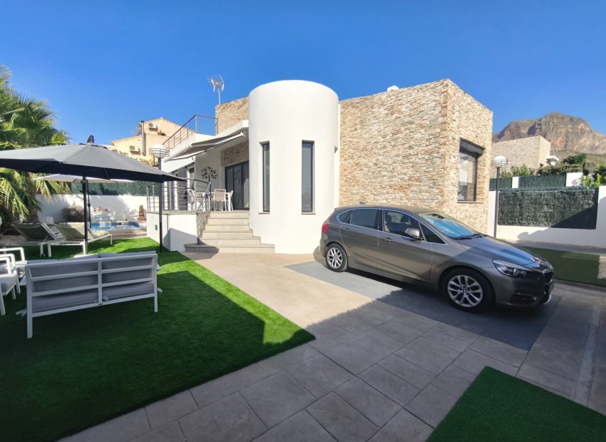 Reventa - Villa - Polop - Alberca