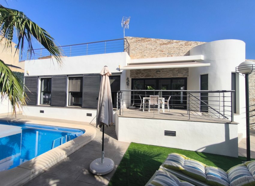 Reventa - Villa - Polop - Alberca