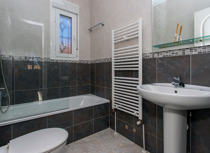 Reventa - Villa - Rojales - Pueblo