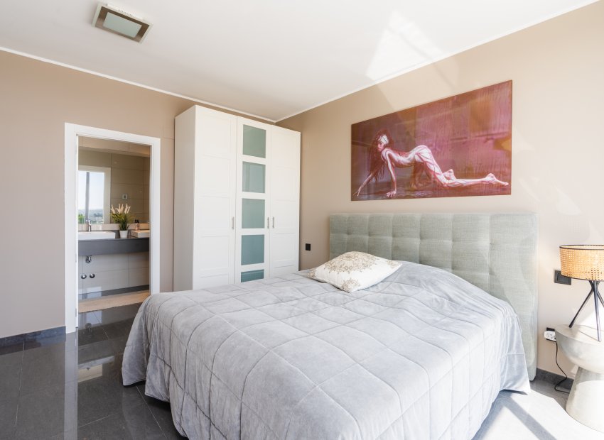 Reventa - Villa - San Fulgencio - La Marina