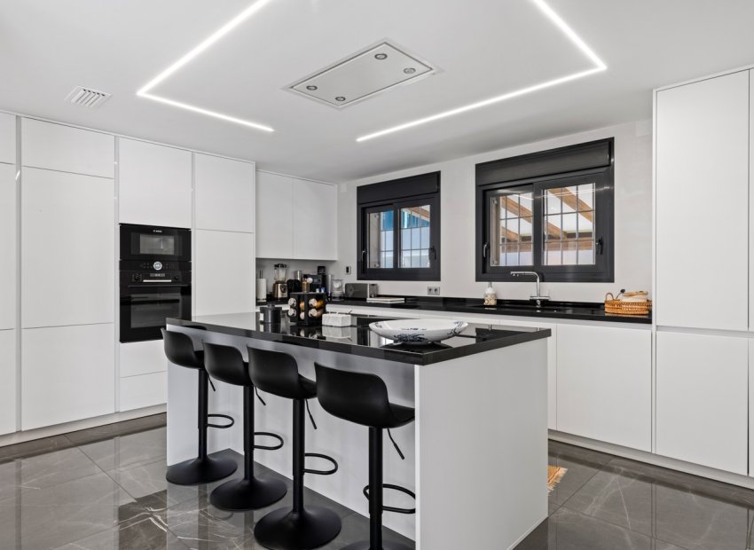 Reventa - Villa - San Juan - Frank Espinós