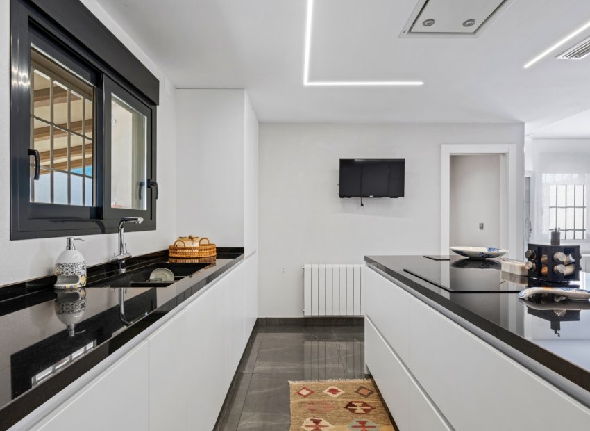 Reventa - Villa - San Juan - Frank Espinós