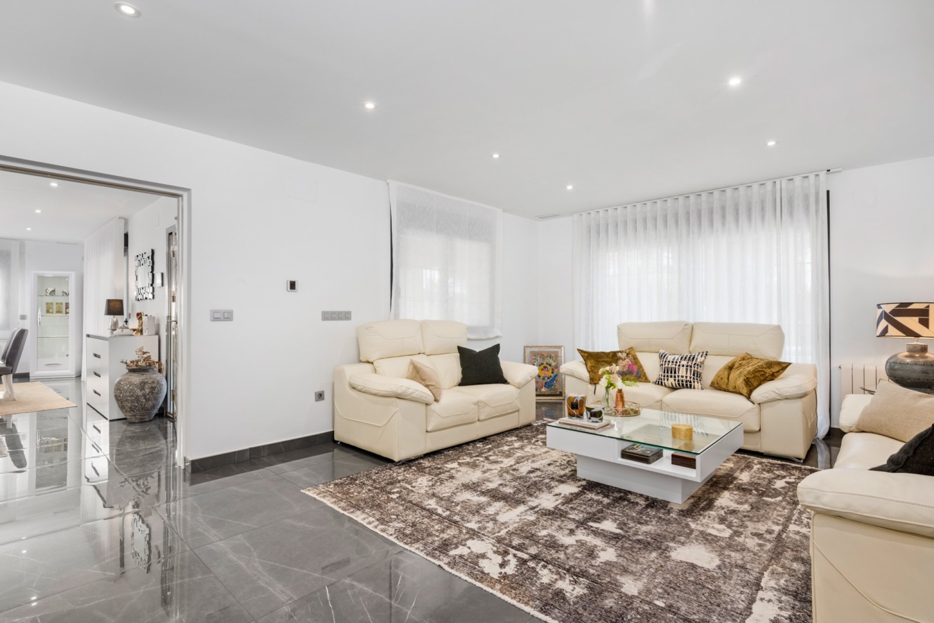 Reventa - Villa - San Juan - Frank Espinós