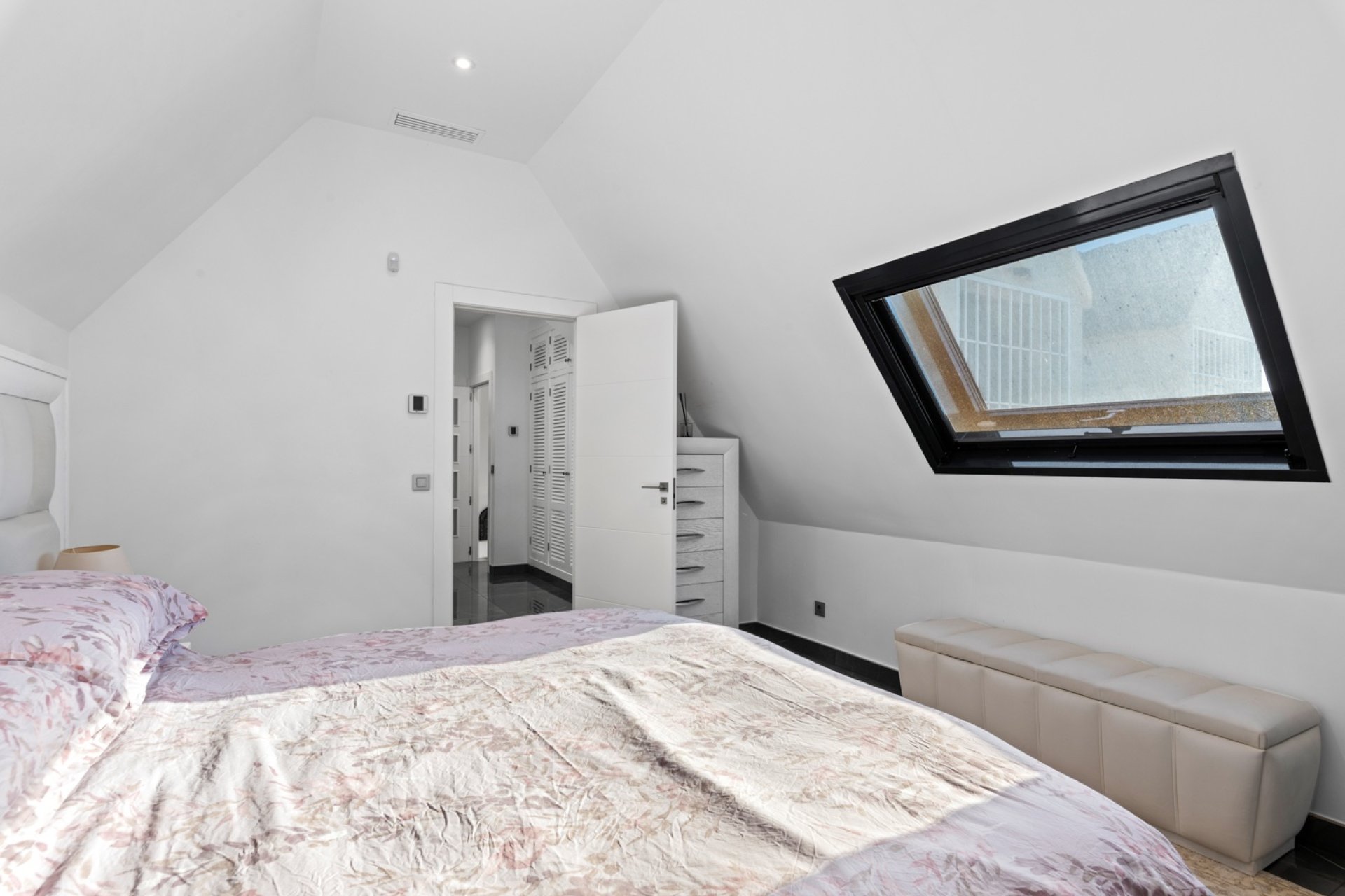 Reventa - Villa - San Juan - Frank Espinós