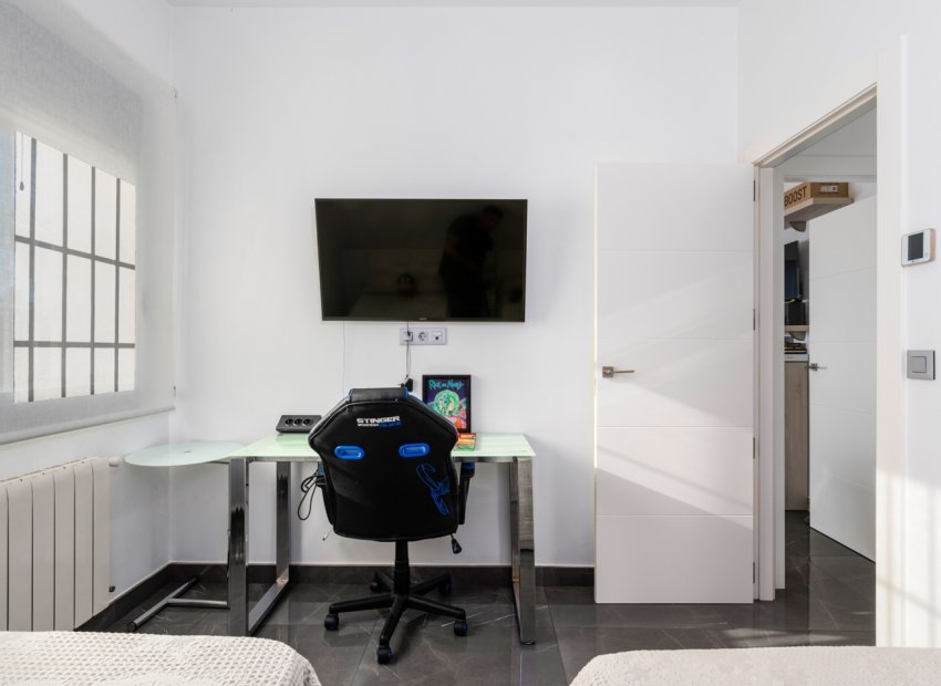 Reventa - Villa - San Juan - Frank Espinós