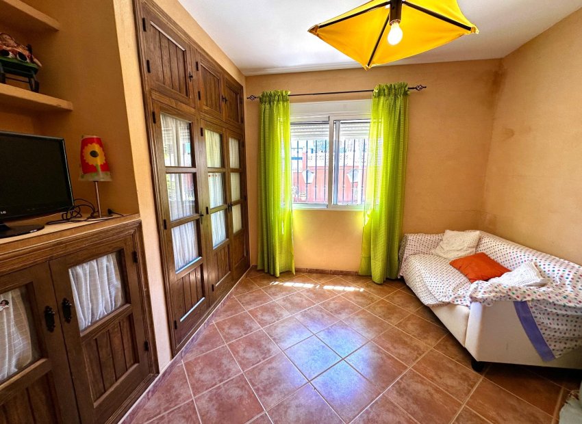 Reventa - Villa - San Miguel de Salinas - Ciudad de las comunicaciones