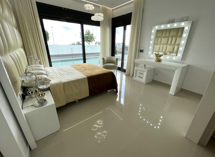 Reventa - Villa - San Miguel de Salinas - Costa Blanca