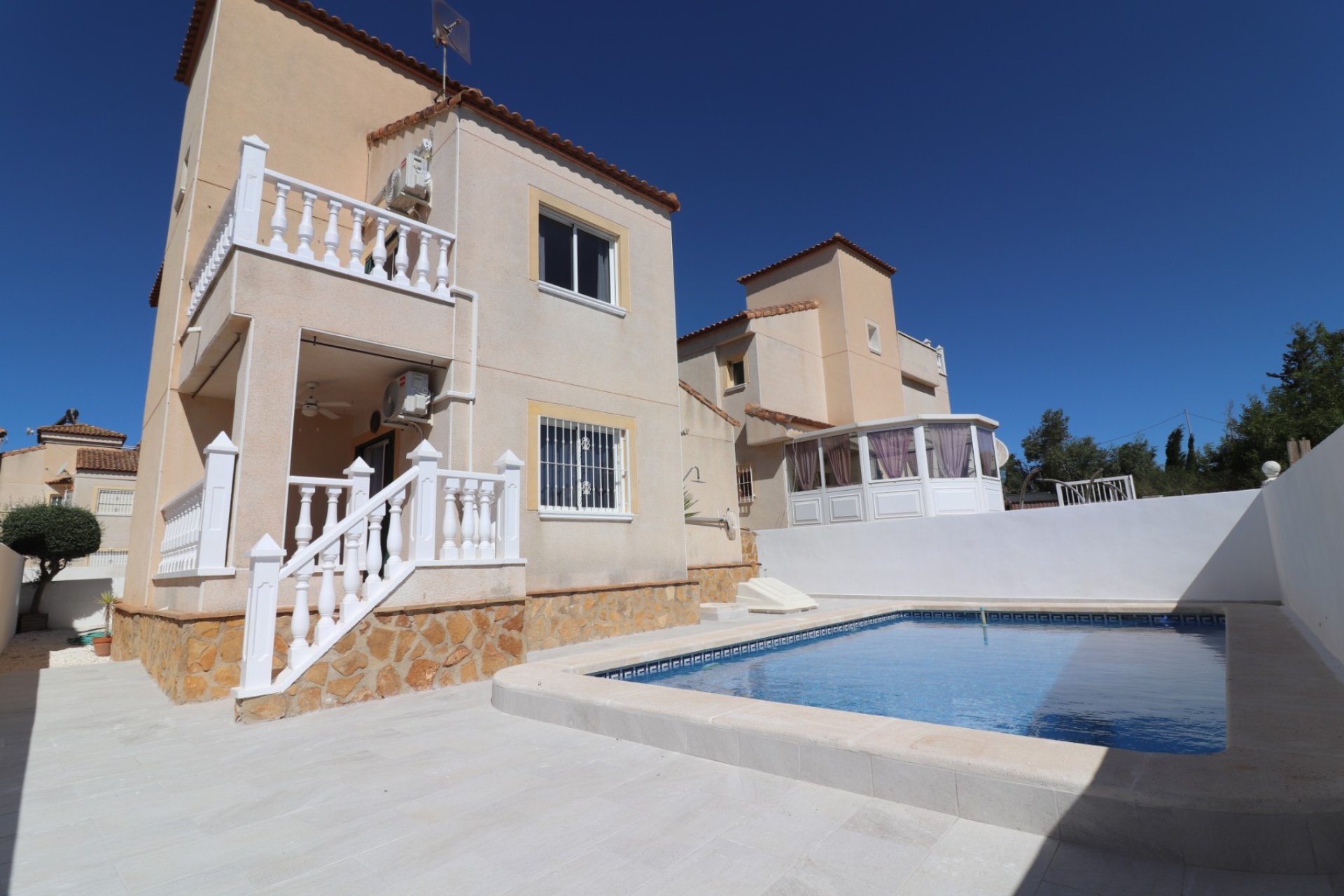 Reventa - Villa - San Miguel de Salinas - Lake View Mansions