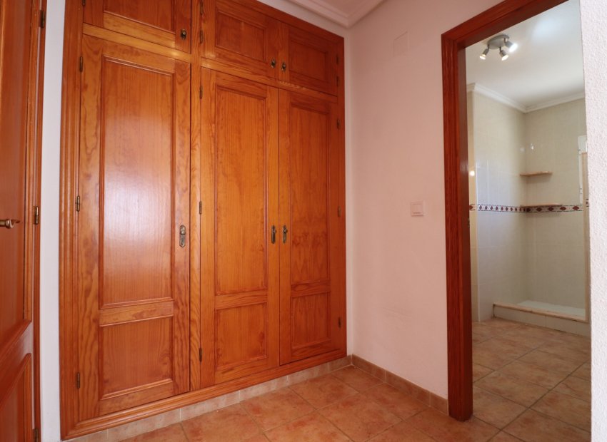 Reventa - Villa - San Miguel de Salinas - Lake View Mansions