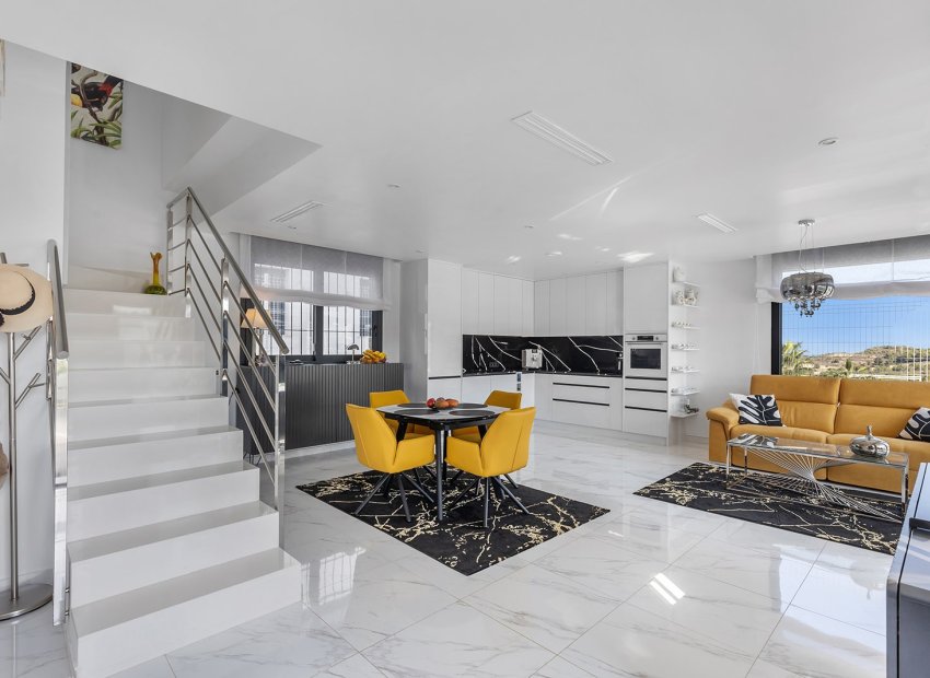 Reventa - Villa - San Miguel de Salinas - Mirador De San Miguel