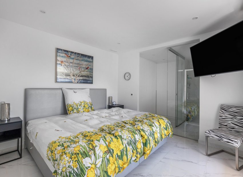 Reventa - Villa - San Miguel de Salinas - Mirador De San Miguel