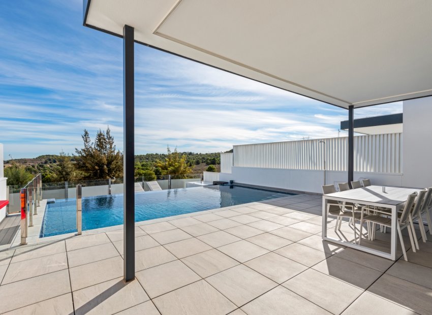 Reventa - Villa - San Miguel de Salinas - Mirador De San Miguel