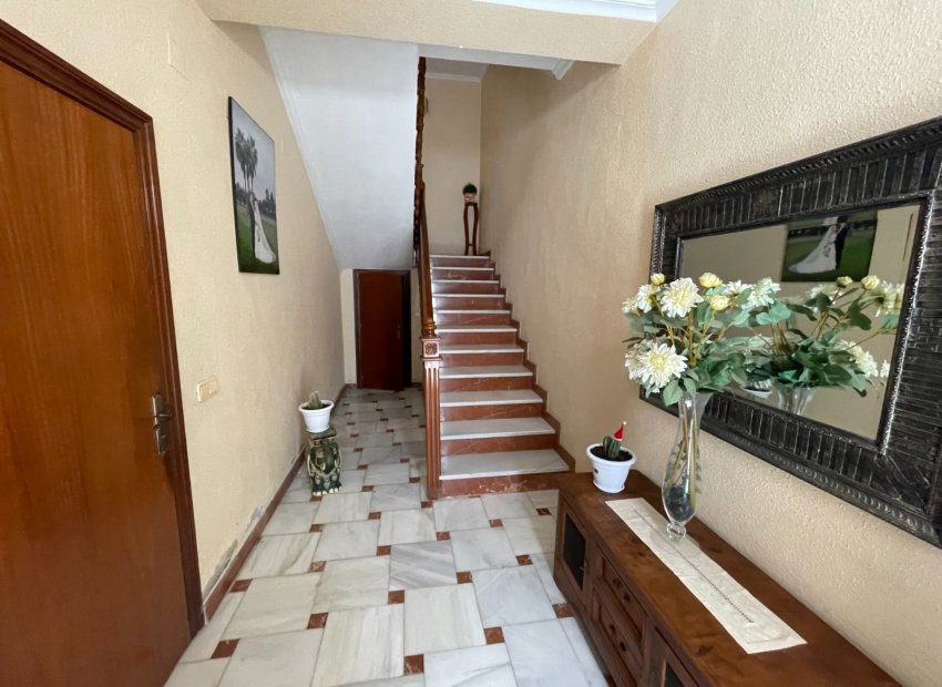 Reventa - Villa - San Miguel de Salinas - Pueblo